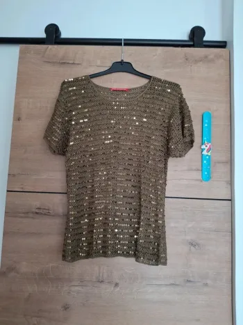 T-shirt sequins Alain Manoukian taille M très bon état