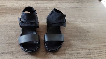 Chaussures femme neuves taille 38