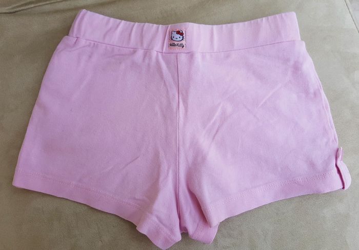 Short rose avec strass Hello Kitty taille 5 ans - photo numéro 3