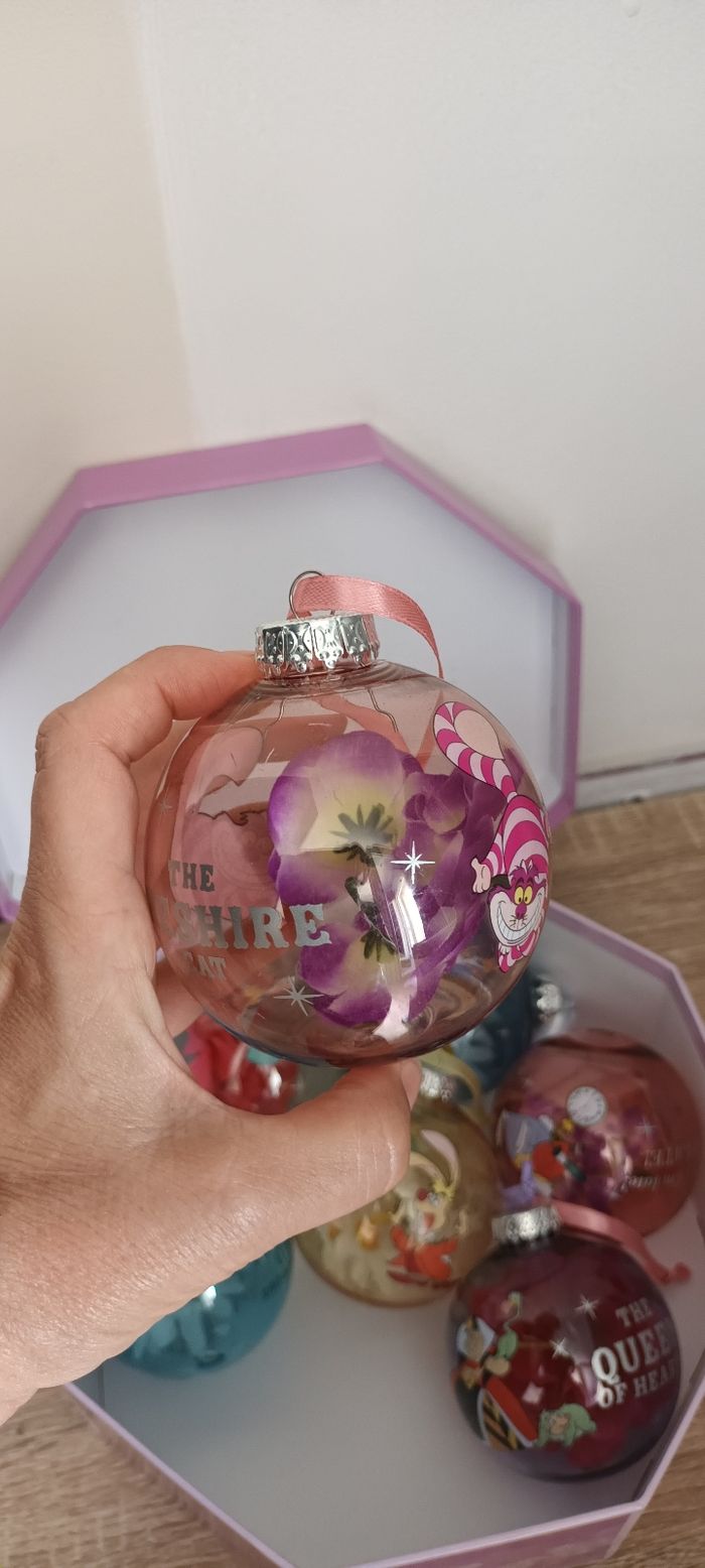 Coffret 7 boules de Noël disney Alice au pays des merveilles - photo numéro 6