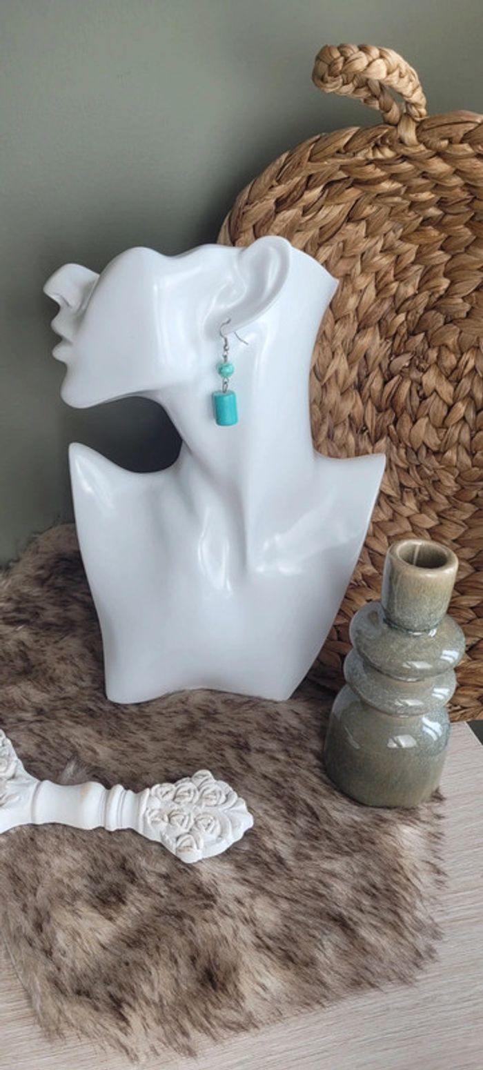 Jolie boucles d'oreilles turquoise - photo numéro 2