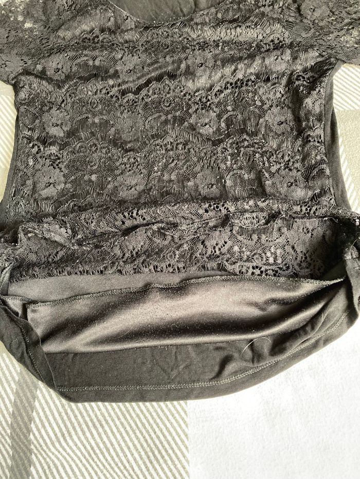 Blouse  manches 3/4  à dentelles - photo numéro 2