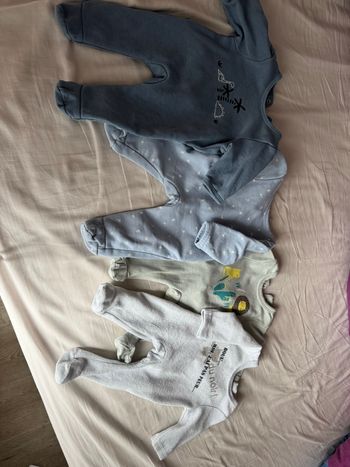 Pyjamas bébé taille naissance