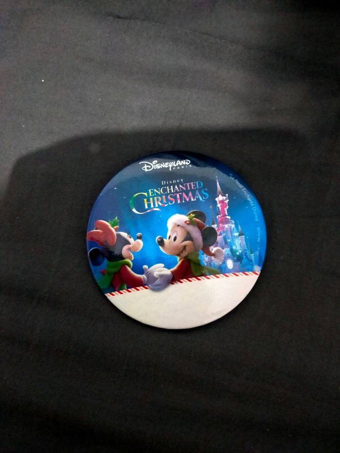 Badge Disneyland Paris