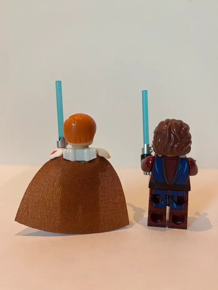 Figurine type lego Jedi Obiwan Kénobi et Anakin Skywalker. Star Wars - photo numéro 3