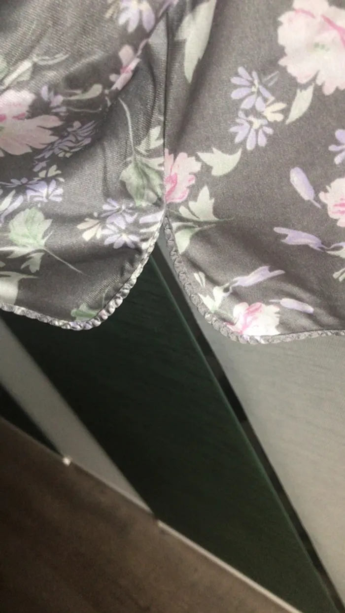 Débardeur vintage à fleurs - photo numéro 4