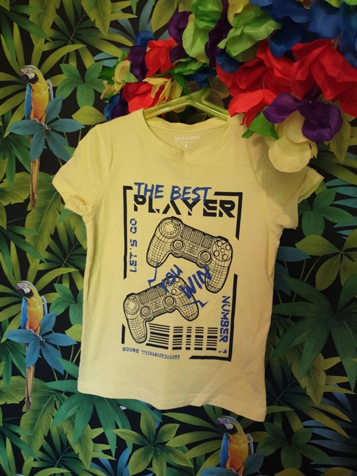 T-shirt player manettes