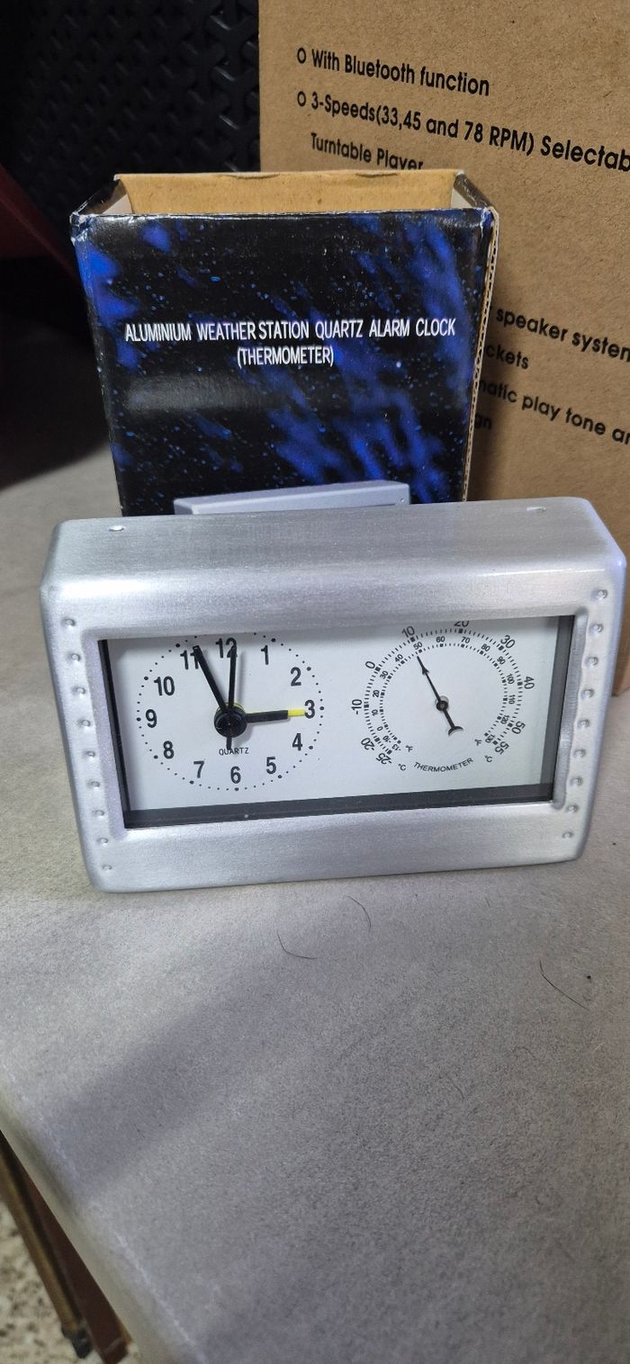 Réveil thermomètre - photo numéro 2
