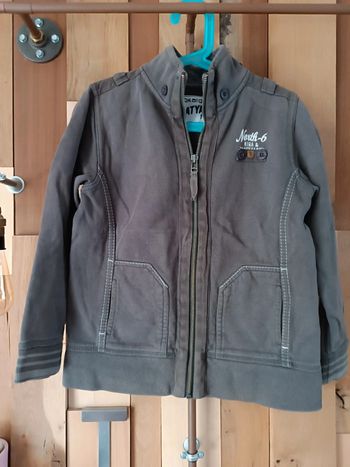Veste zippée épaisse 8 ans