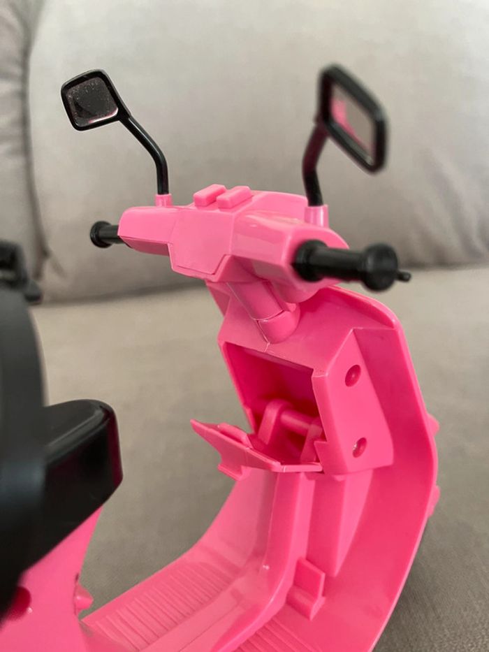 Barbie et scooter - photo numéro 6