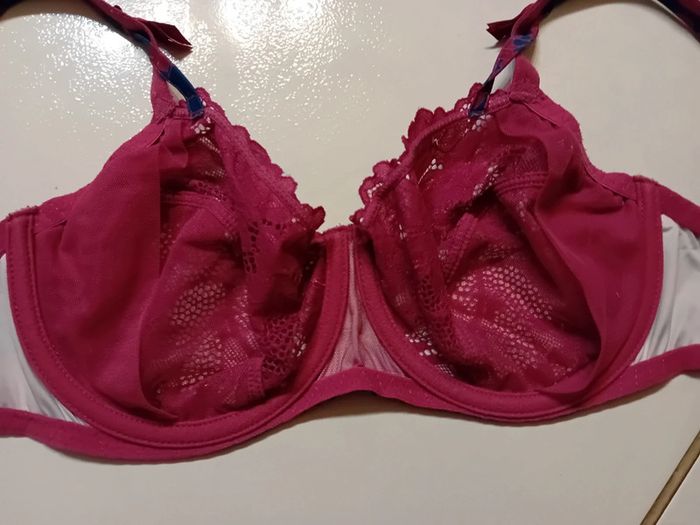 Soutien gorge allange emboitant 85E - photo numéro 4