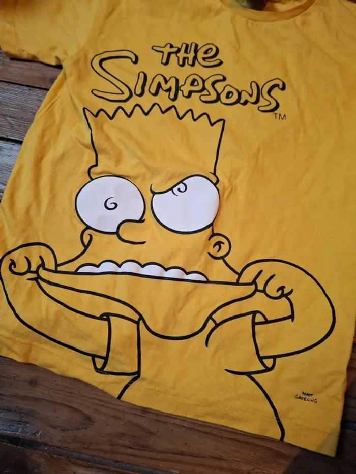 Tshirt the simpson taille 7/8ans - photo numéro 2