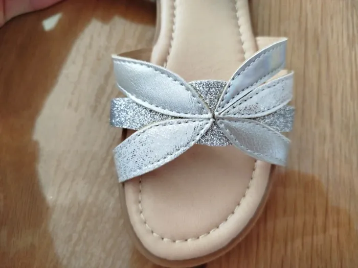 Sandales grises - photo numéro 5