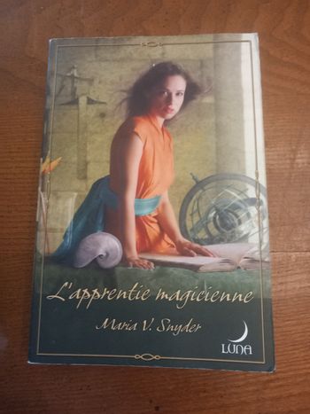 Livre l'apprentie magicienne 