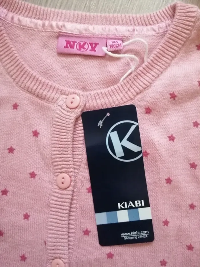 Gilet rose à motifs étoiles avec boutons / kiabi / (10ans) - photo numéro 2
