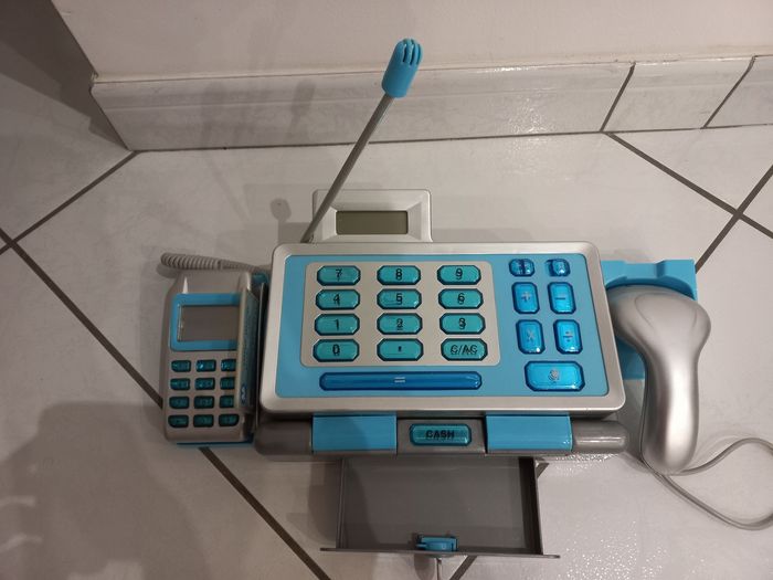 Caisse enregistreuse en bon état - photo numéro 2
