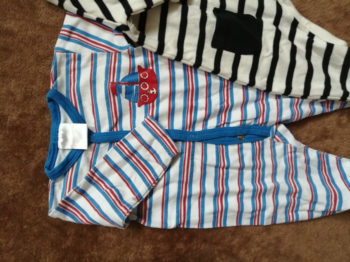 Lot 2 pyjamas marinière taille 3 mois - photo numéro 3