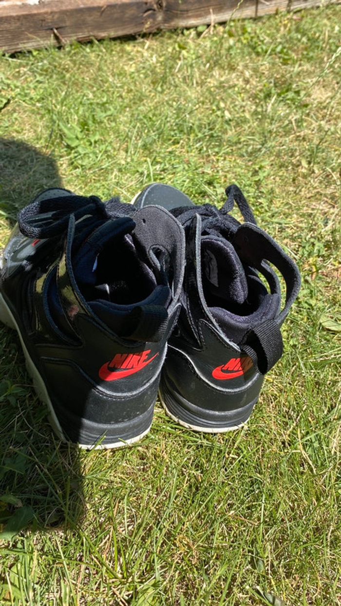 Baskets Nike Huarache  Montantes pointure 36,5 - photo numéro 5