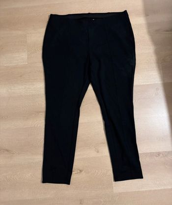 Legging noir grande taille Kiabi – 5XL / 50 – Extensible, confortable, comme neuf