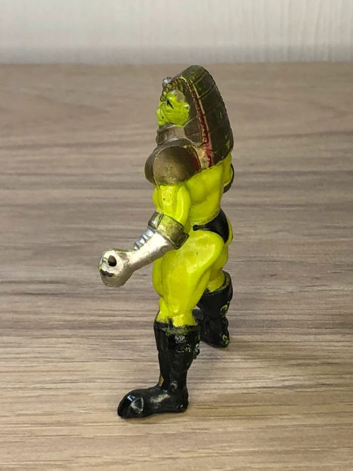 Figurine jouet vintage bootleg monstre créature fantasy guerrier - photo numéro 2