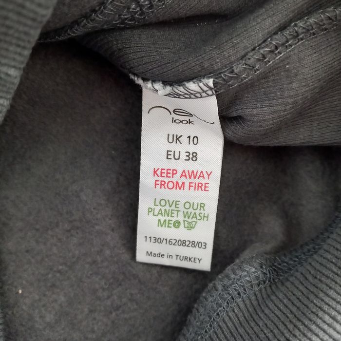 Sweat à capuche gris foncé imprimé NewLook taille 38 - photo numéro 5