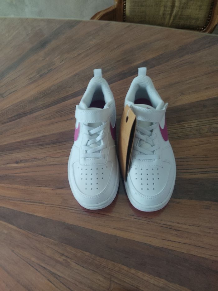 Baskets Nike T 31 - photo numéro 3
