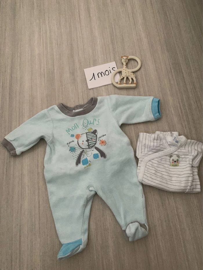 Pyjama et body absorba