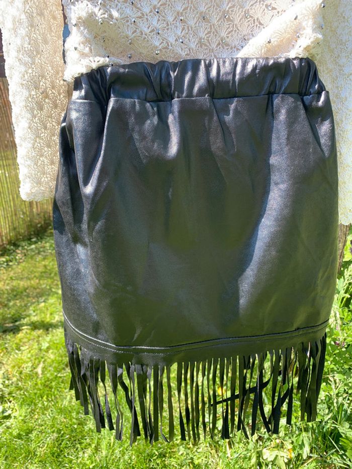 Haut broderie et jupe simili 4/6 ans ensemble ou séparé fille - photo numéro 3