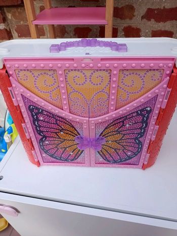 Maison valise papillon barbie