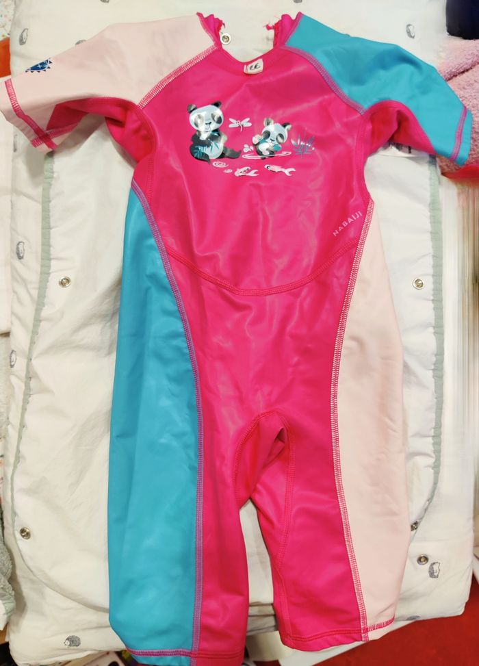 Combinaison piscine Decathlon 3ans