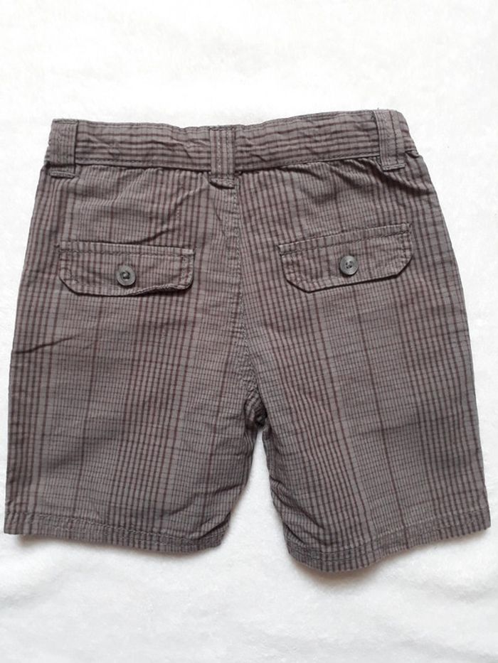Short 18 mois - photo numéro 2