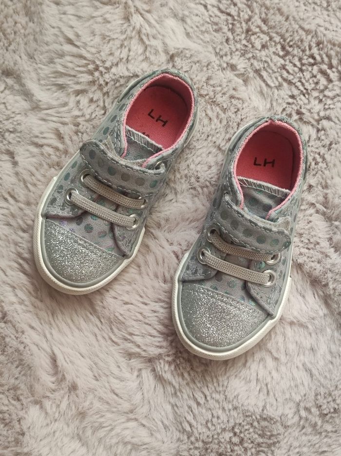 Chaussures brillante T19 - photo numéro 2