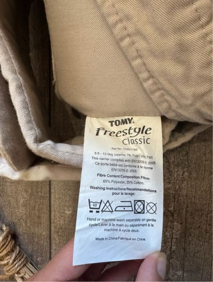 Porte bébé 3,5kg à 12kg Freestyle Classic beige  Tomy - photo numéro 4