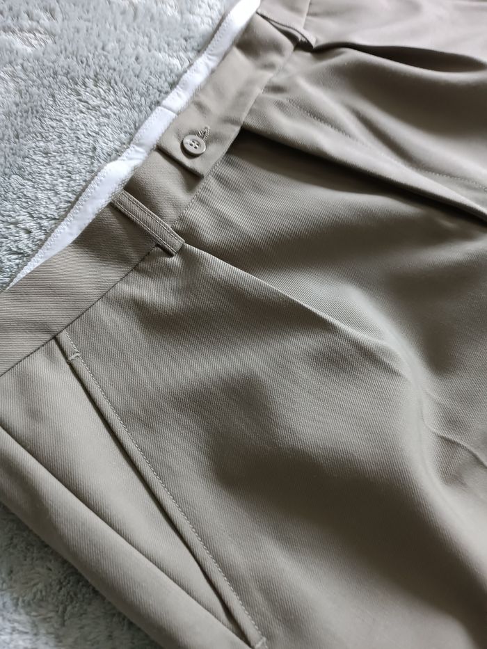 Pantalon beige homme classique élégant - photo numéro 3