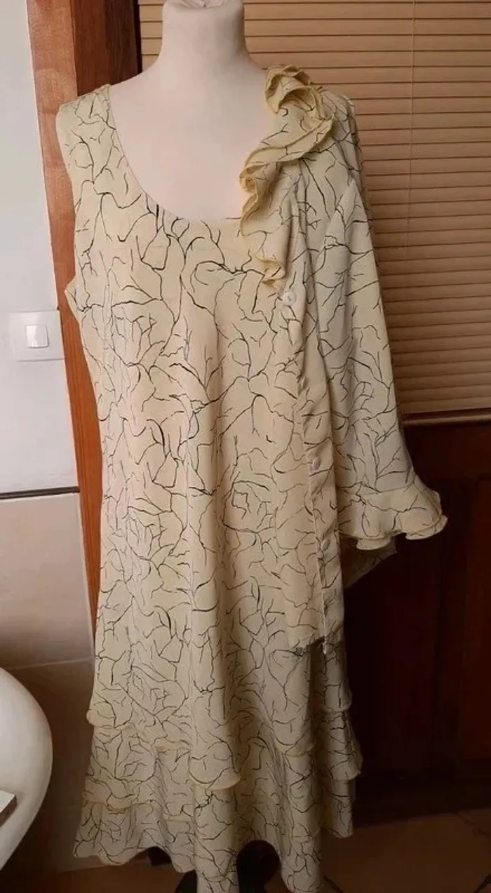 Ensemble robe tailleur jaune Taille 4/XXL Made in France 🇨🇵 - photo numéro 6