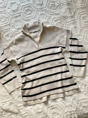 Pull stradivarius taille Xs
