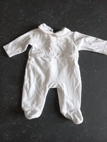 Grenouillère blanche 1 mois