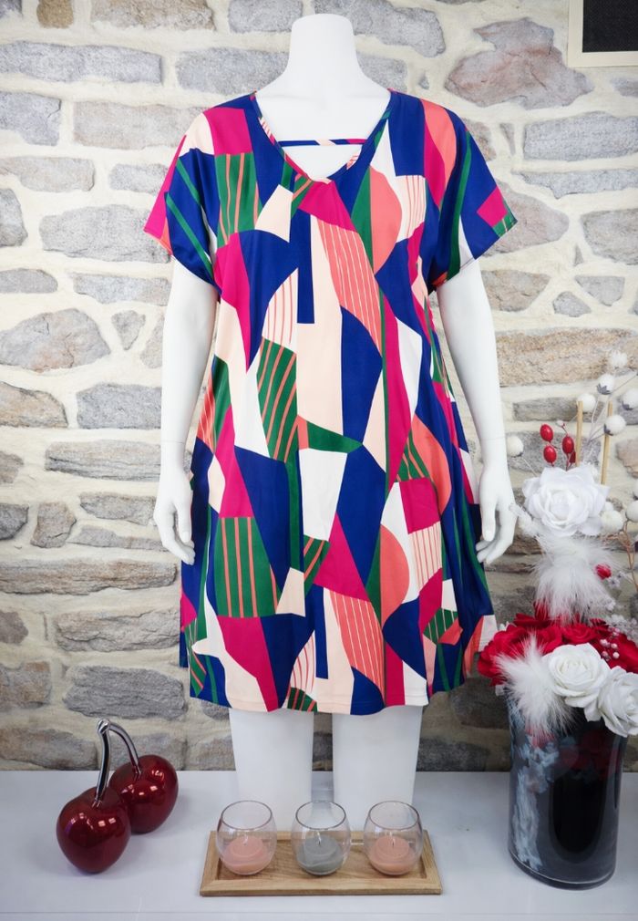 Robe kaléidoscope multicolore Femme taille 54 marque Boohoo 🌺