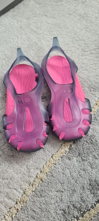 Chaussure de piscine