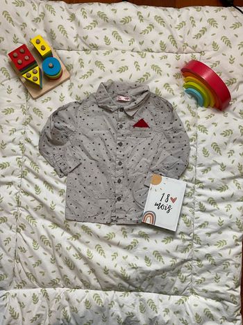 chemise manches longues grise motifs étoiles 18 mois du pareil au même