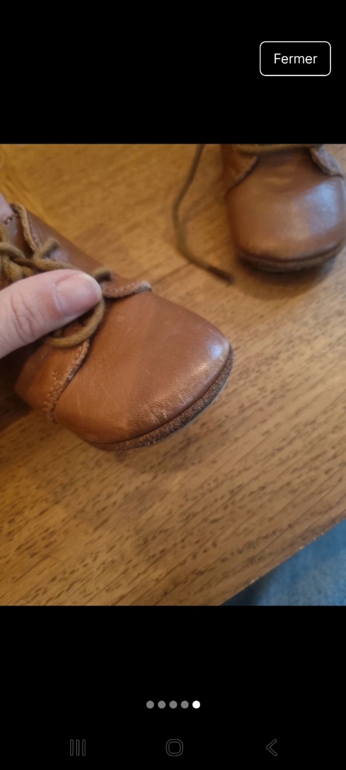 Chaussures en cuir t.19 - photo numéro 4