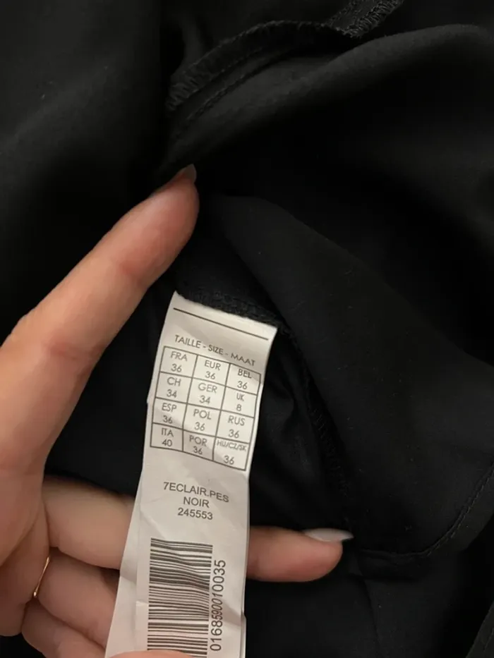 Top fluide noir détail fermeture argentée Mim - photo numéro 7