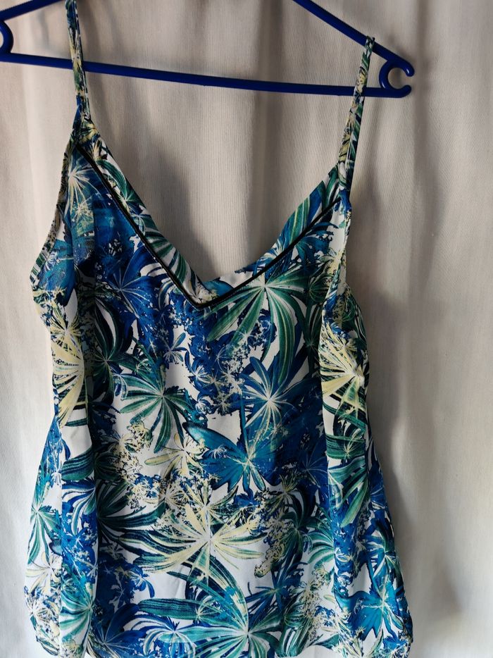 Top imprimé tropical