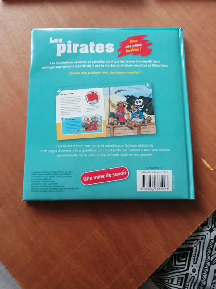 Livre les pirates - photo numéro 3