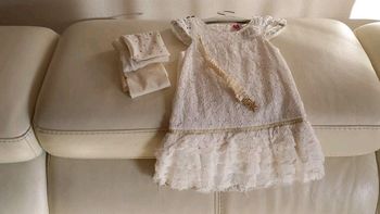 Robe de baptême 23 mois + collants + attache tétine spéciale cérémonie