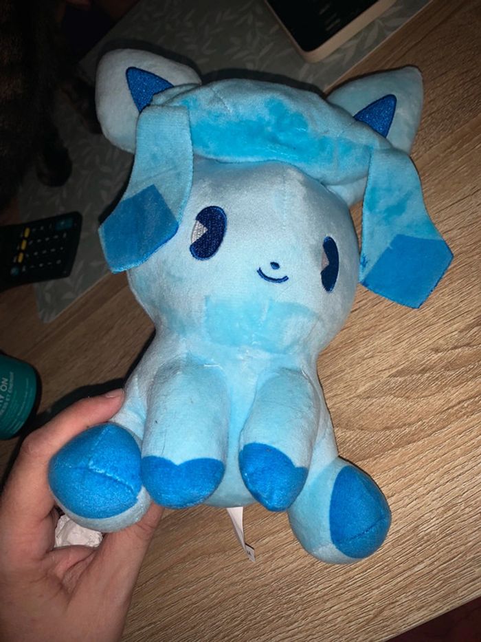 Peluche Eevee glaceon pokemon - photo numéro 2