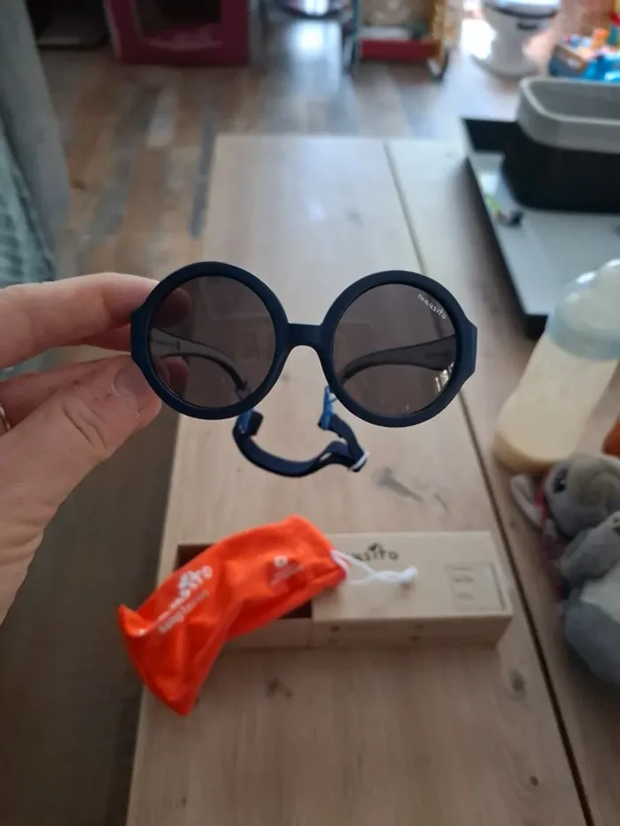 Lunettes soleil - photo numéro 3