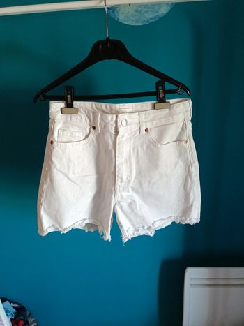 Short blanc