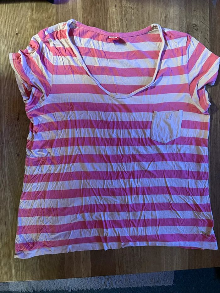 T-shirt puma rose rayé taille 44