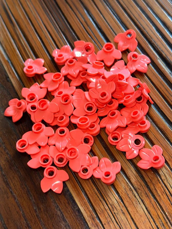 50 lego Plant Plate, Round 1 x 1 with 3 Leaves 32607 Corail - photo numéro 2